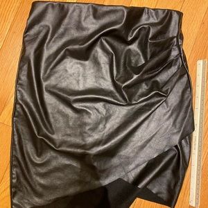 Ginatricot Size S Black Faux Leather Skirt Ruched